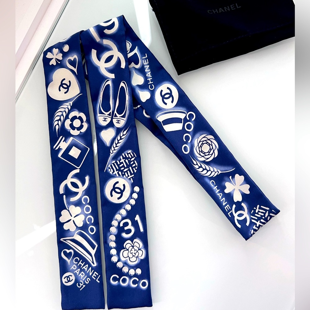 Authentic Chanel Skinny Scarf